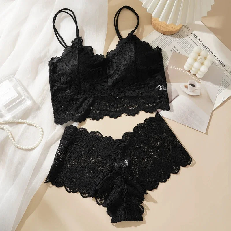 Women’s Floral Lace Wireless Bralette & Panty Set
