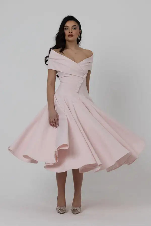 UOSU Exquisite Strapless Satin Prom Dress - Floral Applique & Pleated Ankle-Length Evening Gown