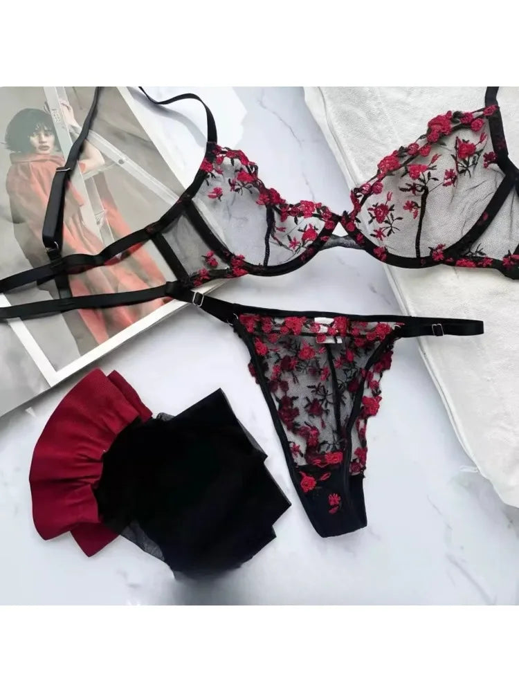 YUQI Women's French Floral Embroidered Lingerie Set