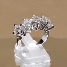 Huitan Simple Stylish Design Women's Rings with 5 AAA CZ Stone