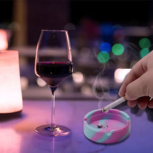 Silicone Shatterproof Heat-Resistant Glow-in-Dark Easy Clean Ashtray