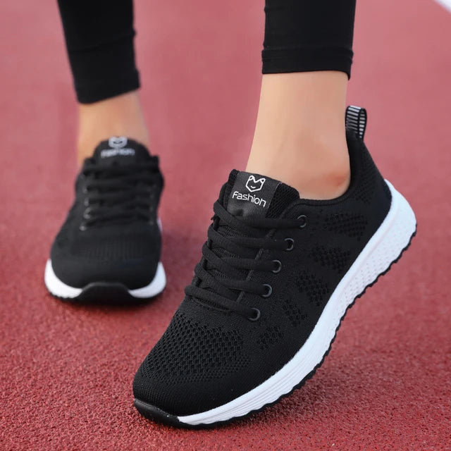 Casual Breathable Two-tone Sneakers