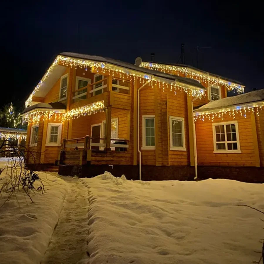 Outdoor LED Icicle Curtain Lights - Waterproof Fairy String Lights with White Flash Effect