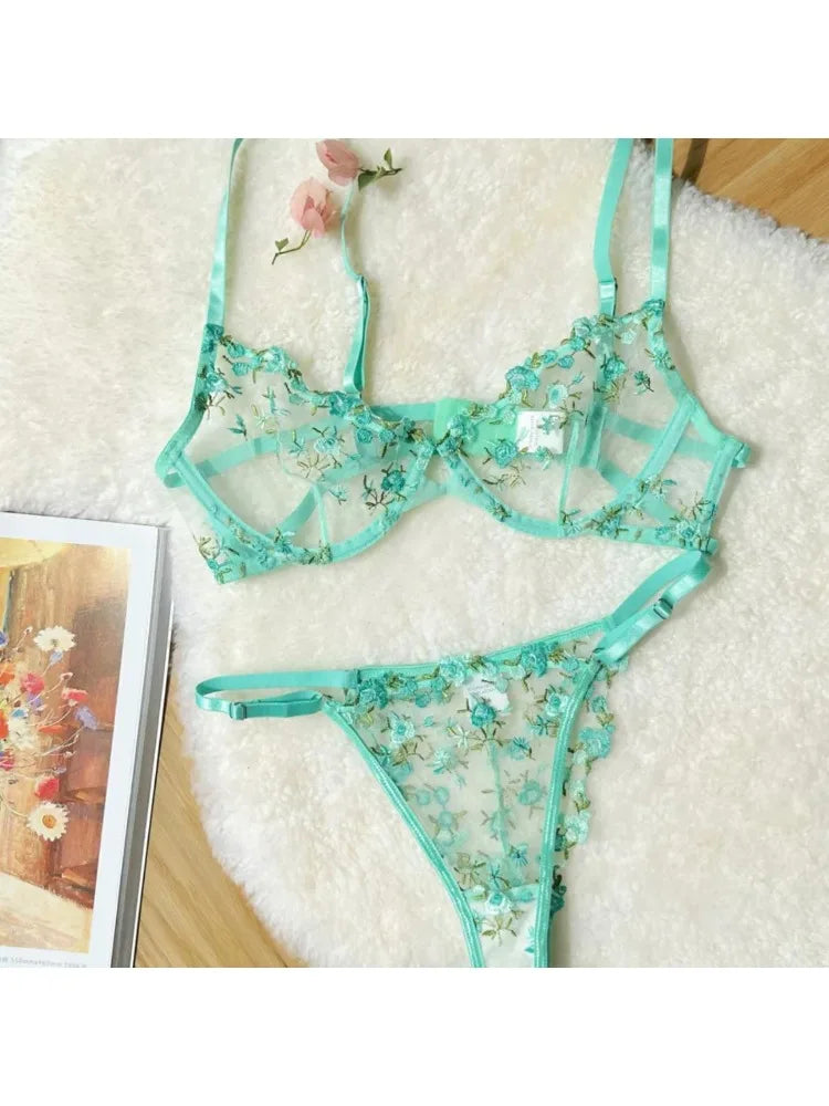 YUQI Women's French Floral Embroidered Lingerie Set