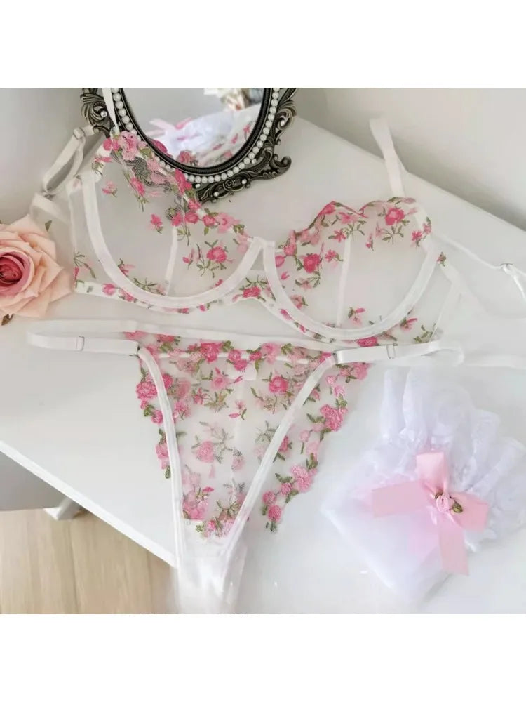 YUQI Women's French Floral Embroidered Lingerie Set