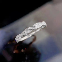 Huitan Exquisite Twist Band Cubic Zirconia Ring